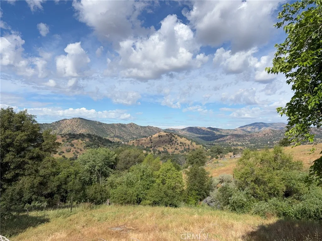 Additional image 42 of 39569 Clover Ln, Squaw Valley, CA 93675