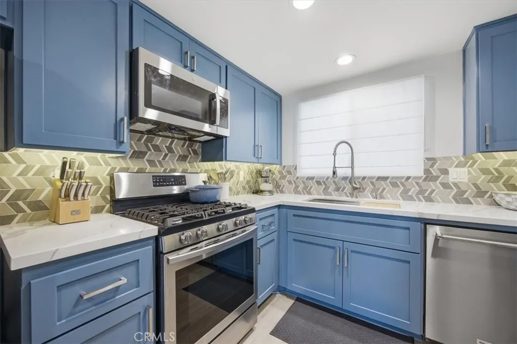 Additional image 14 of 215 W Palm Avenue Unit 301, El Segundo, CA 90245