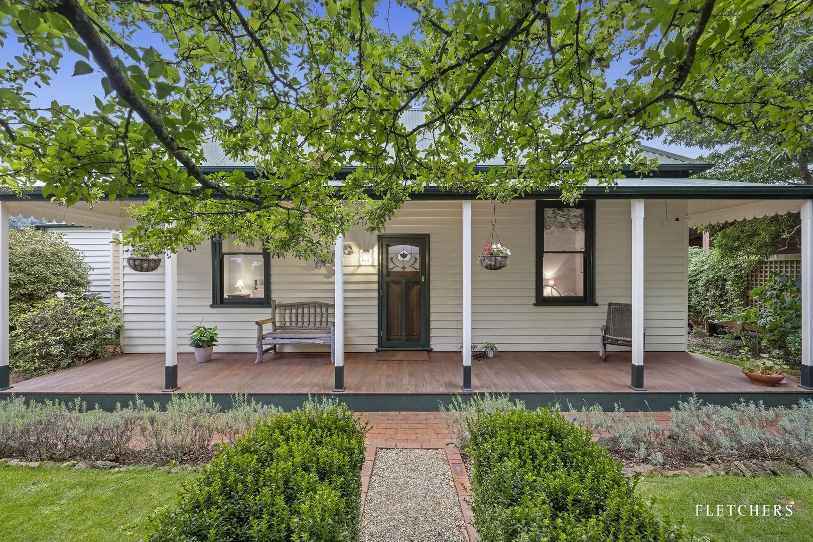 8 Charlemont Lane, Olinda VIC 3788