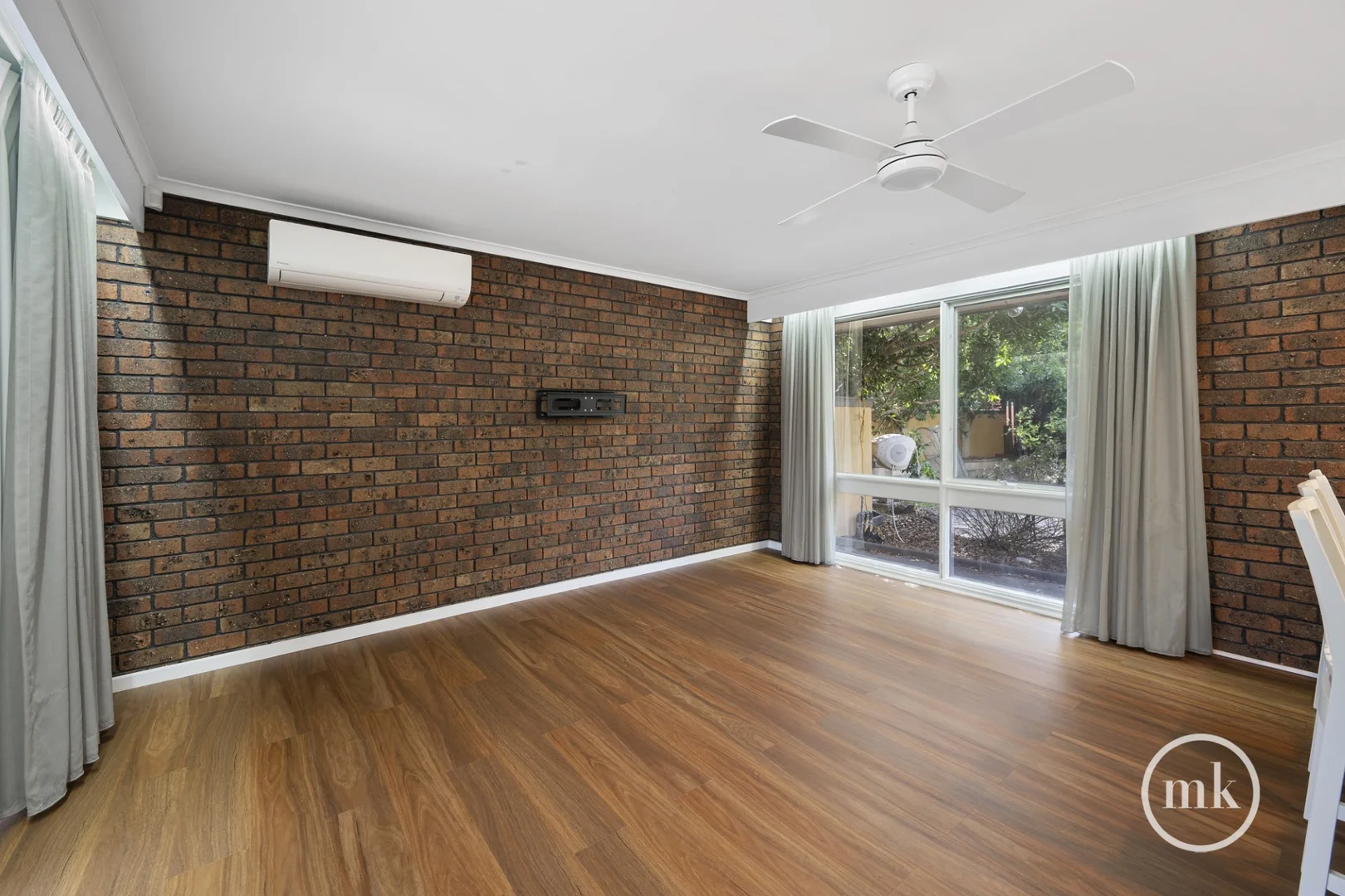 Additional image 4 of 1/4 Fitzsimons Lane, Eltham VIC 3095