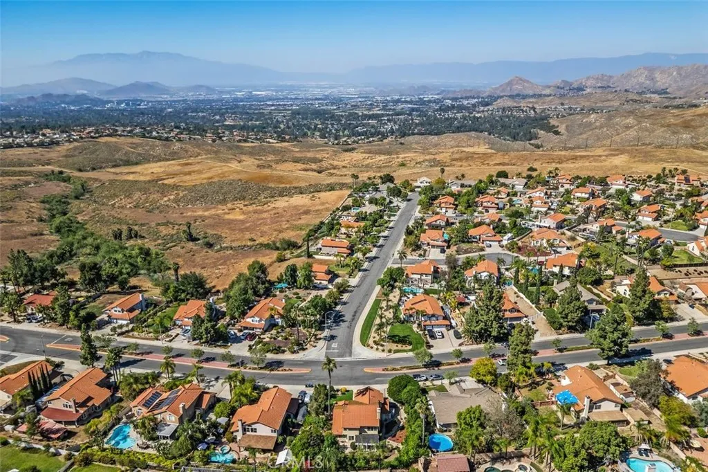 Additional image 54 of 305 Mission Grove Pkwy N, Riverside, CA 92506
