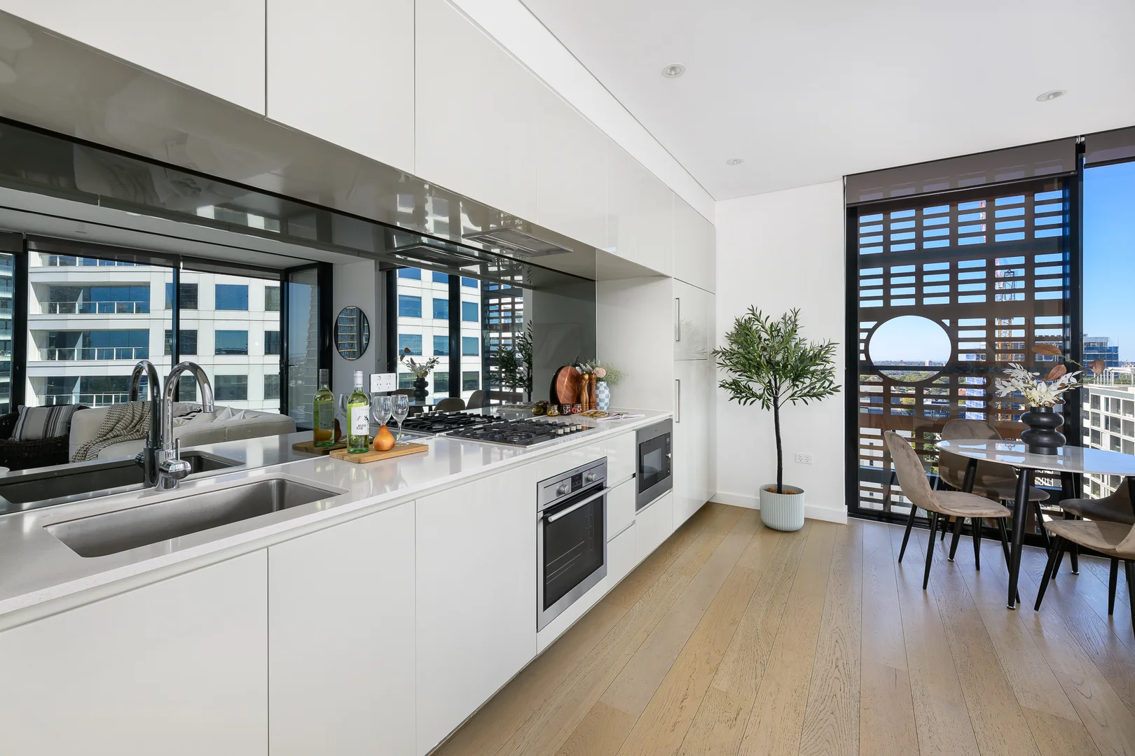 Additional image 2 of 1505/10 Atchison Street, St Leonards NSW 2065