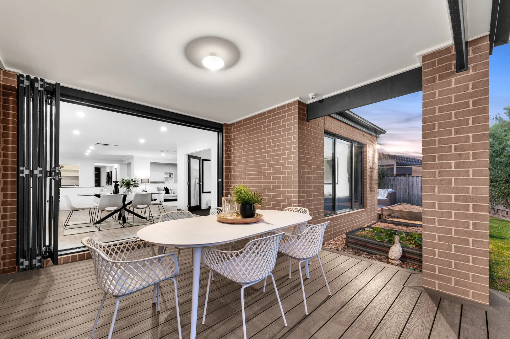Additional image 11 of 5 Omeara Cres, Cranbourne East VIC 3977