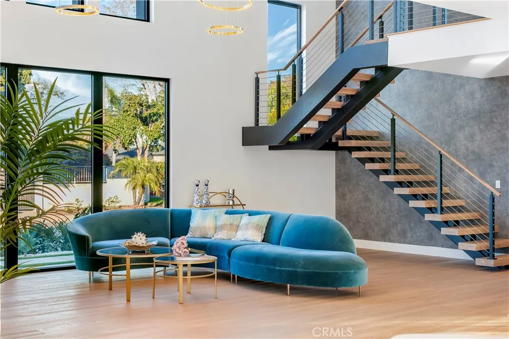Additional image 17 of 853 Oak St, Costa Mesa, CA 92627