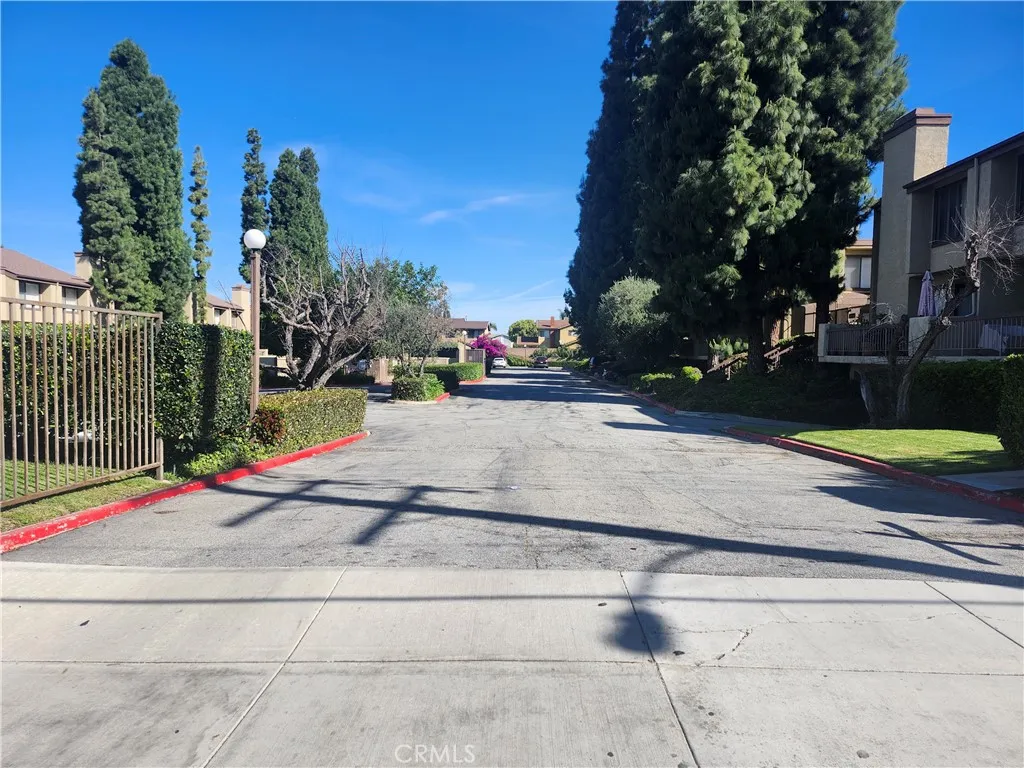 Additional image 4 of 849 E Victoria St Unit 209, Carson, CA 90746