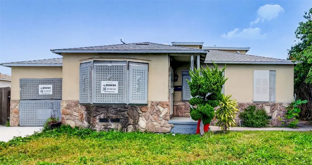Additional image 2 of 1118 S Exmoor Ave, Compton, CA 90220