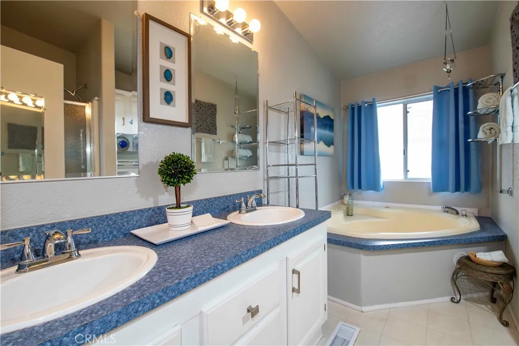 Additional image 76 of 11401 Topanga Canyon Blvd Unit 77, Chatsworth, CA 91311