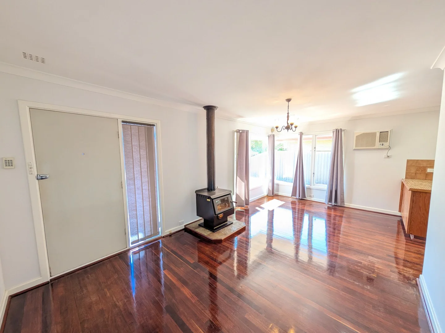 Additional image 4 of 95 Casserley Ave, Girrawheen WA 6064