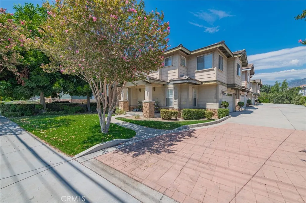 819 W Duarte Rd, Monrovia, CA 91016 photo 4