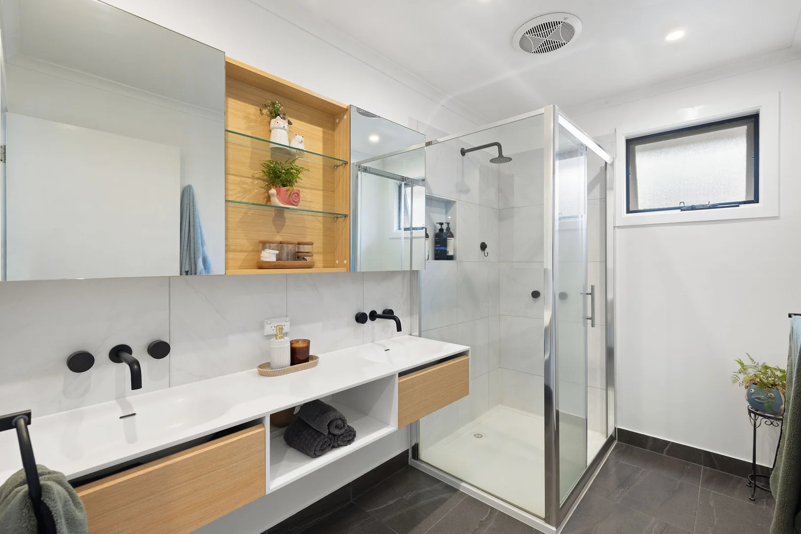 Additional image 12 of 4/8 Murra Court, Ashwood VIC 3147