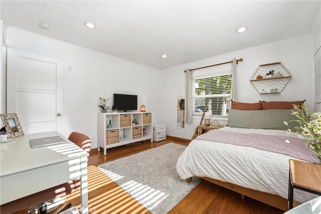 Additional image 17 of 713 E Sycamore Ave, Orange, CA 92866