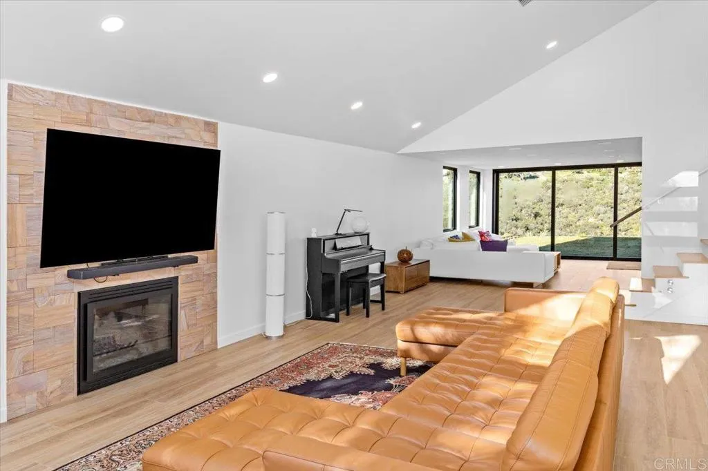 Additional image 11 of 1560 Hawk View Dr, Encinitas, CA 92024