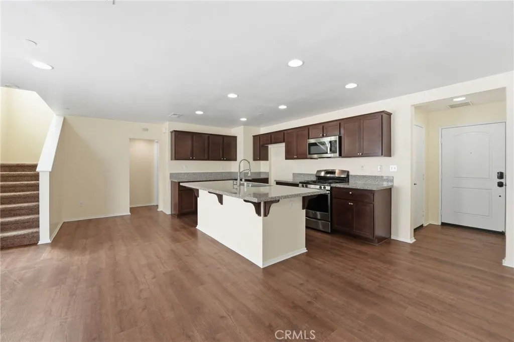 Additional image 3 of 1422 Silverberry Lane, Beaumont, CA 92223