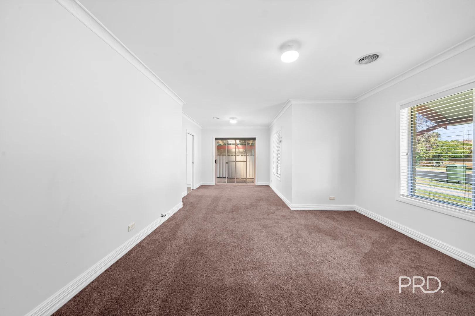 Additional image 3 of 13 Angel St, Lake Albert NSW 2650