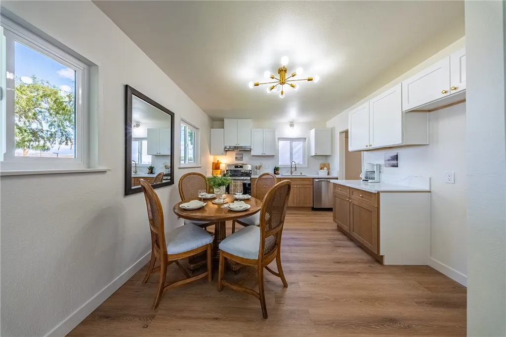 Additional image 9 of 946 Cedar Street, Corona, CA 92879