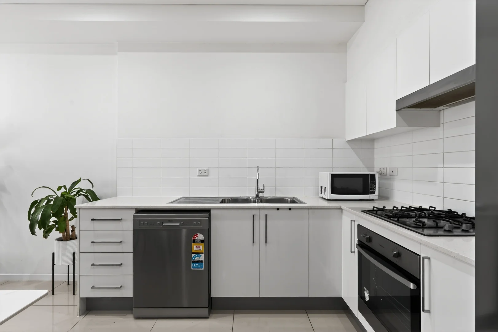 Additional image 4 of 303/11 Junia Avenue, Toongabbie NSW 2146