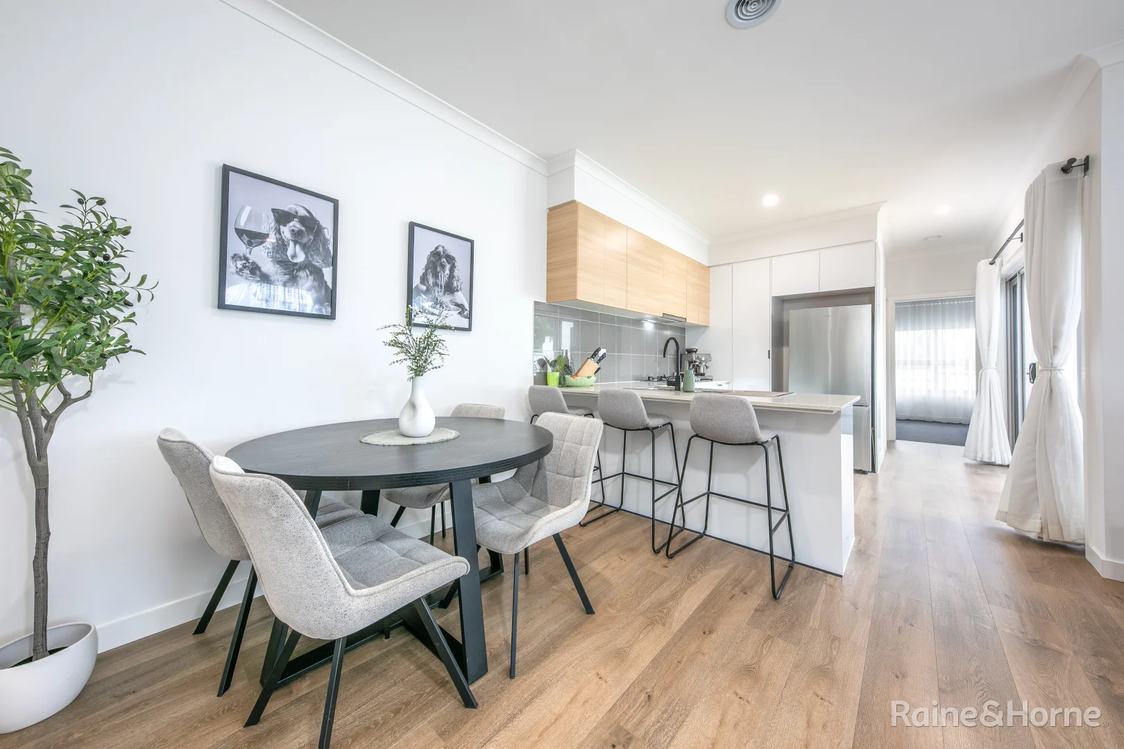 Additional image 4 of 2/7 Oxley Street, Sunbury VIC 3429