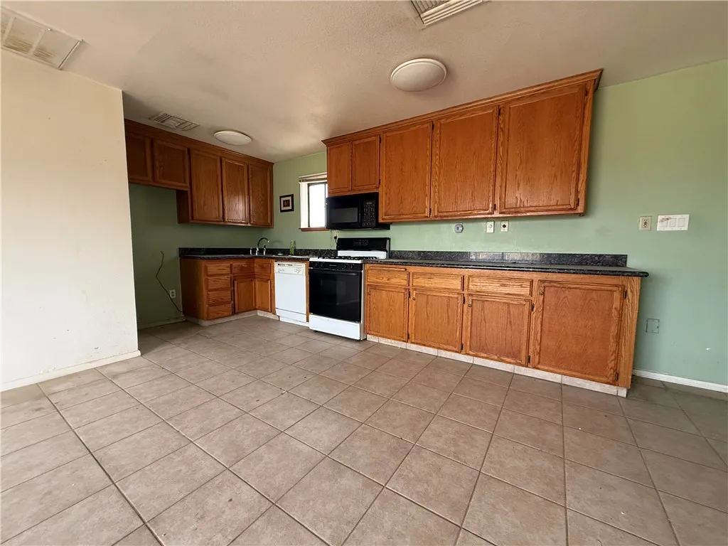 Additional image 37 of 3443 Third Street, Inyokern, CA 93527
