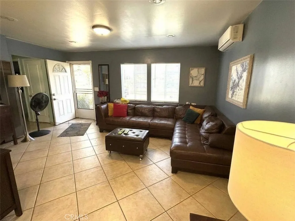 Additional image 8 of 128 Los Angeles, Monrovia, CA 91016