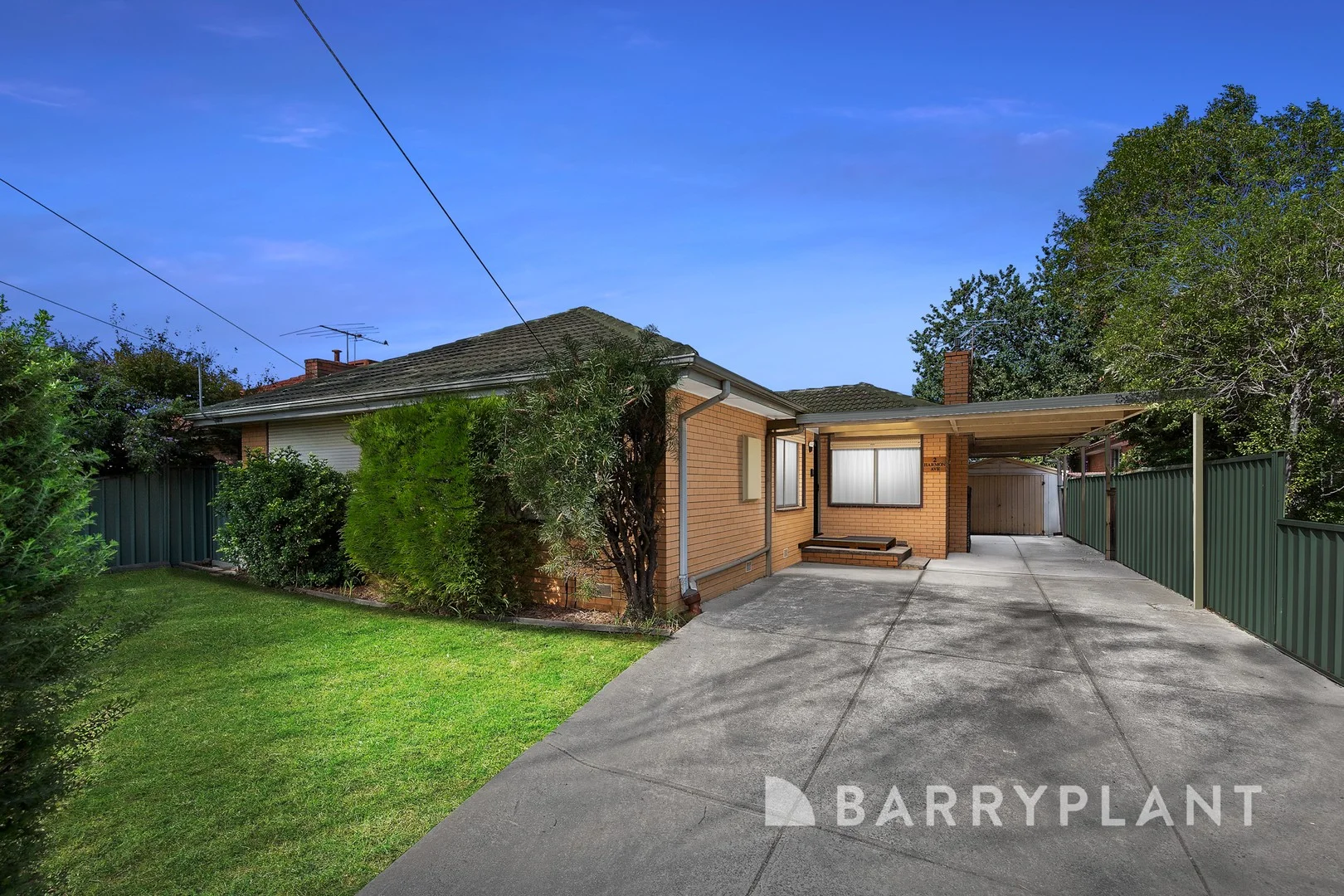 2 Harmon Avenue, St Albans VIC 3021