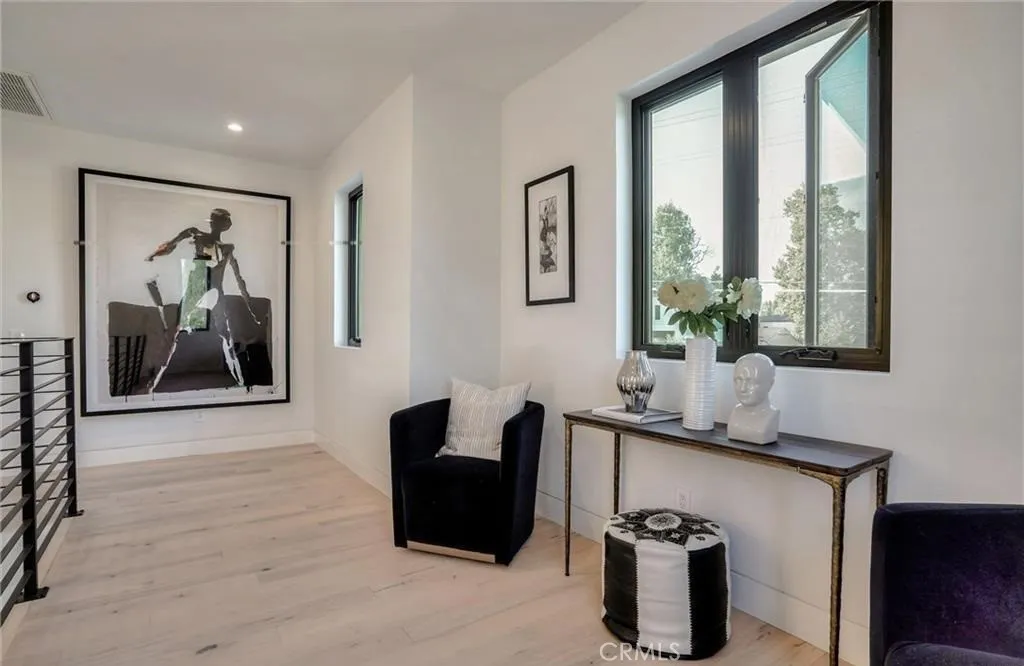 Additional image 31 of 15926 Morrison St, Encino, CA 91436