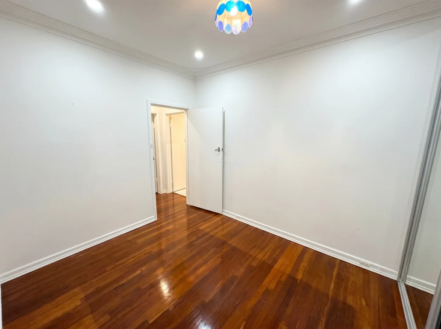 7 Eloure Place, Willetton WA 6155 photo 4