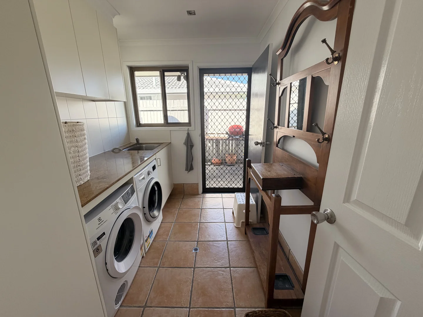 Additional image 20 of 2 Tirau Place, Broadbeach Waters QLD 4218