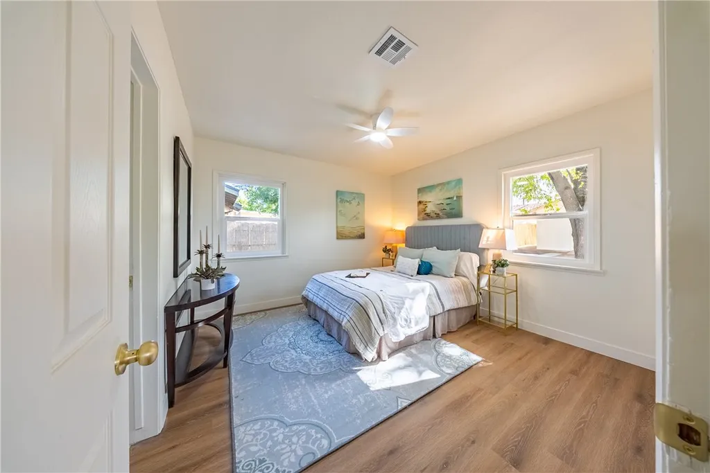 Additional image 16 of 946 Cedar Street, Corona, CA 92879