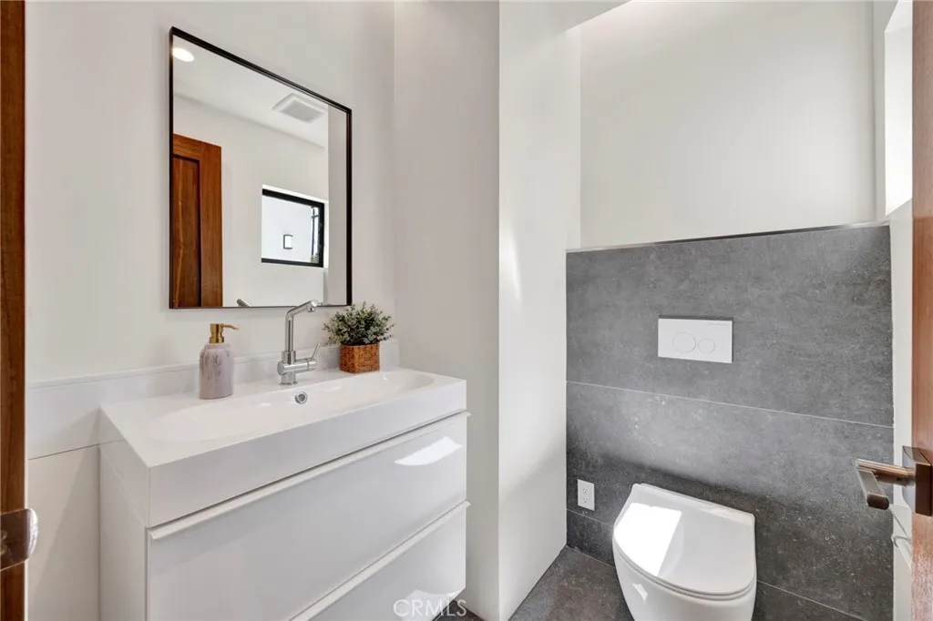 Additional image 40 of 325 W Grandview Avenue, Sierra Madre, CA 91024