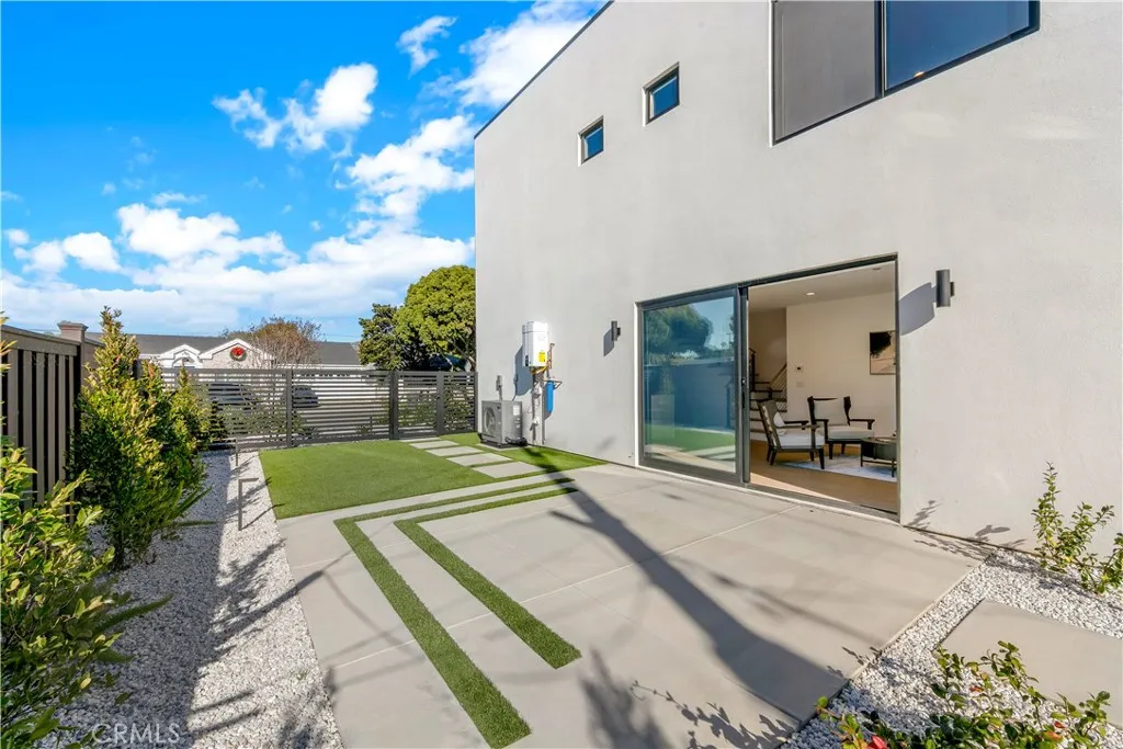 Additional image 40 of 853 Oak St, Costa Mesa, CA 92627