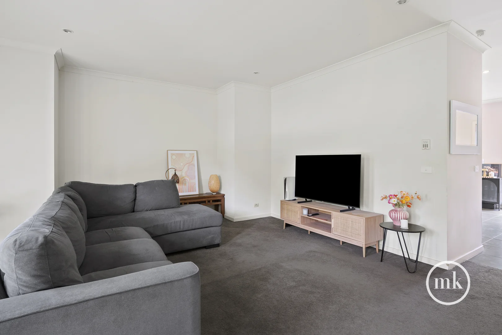 18 Lawn Walk, Mernda VIC 3754 photo 5