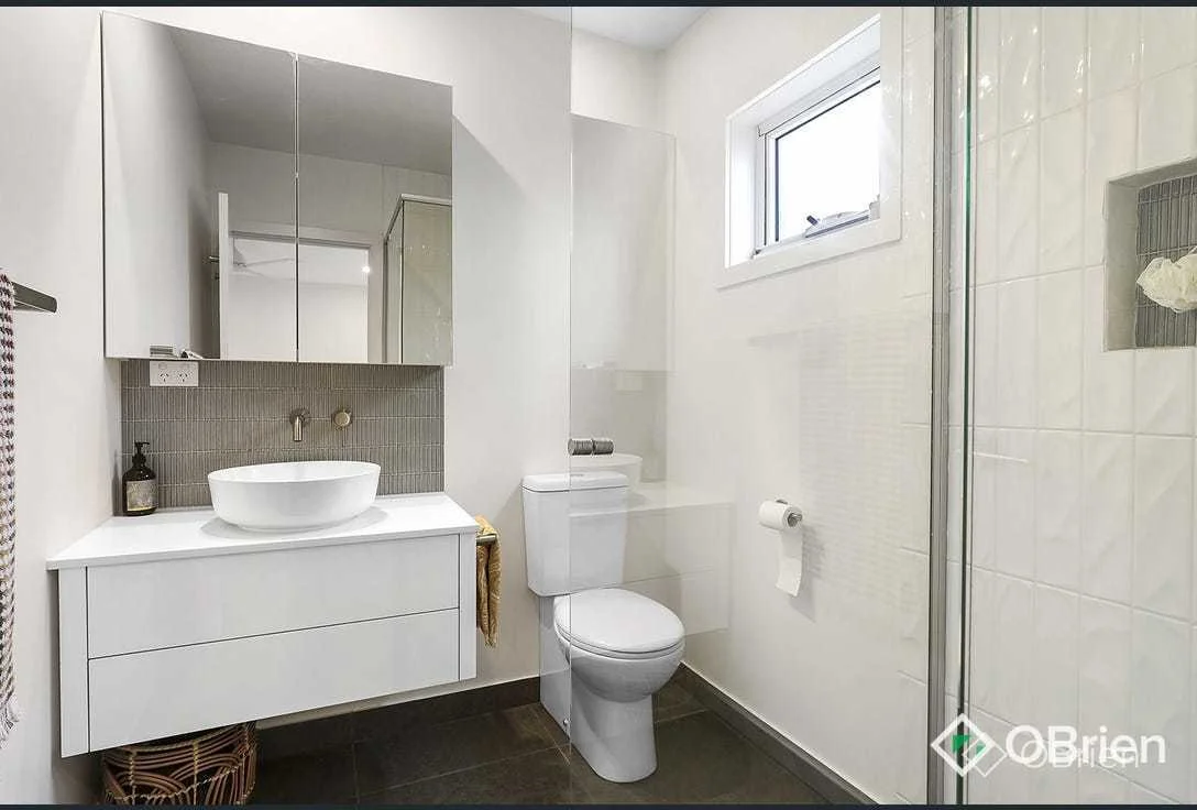 Additional image 6 of 2/18 Aleppo Crescent, Frankston North VIC 3200