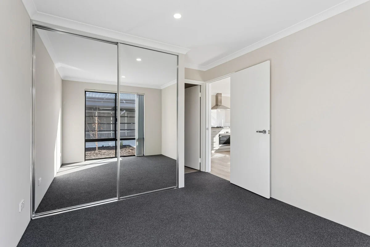 Additional image 6 of 40 Jewel Way, Banksia Grove WA 6031