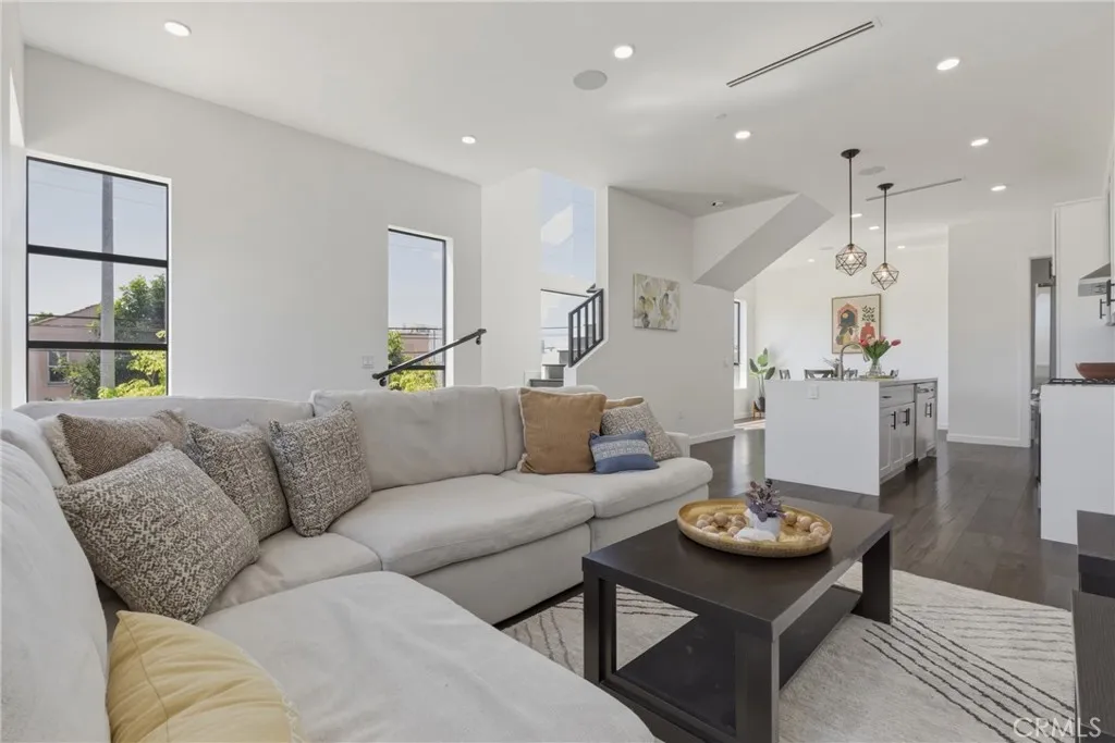 Additional image 13 of 1301 Tamarind Avenue, Hollywood, CA 90028