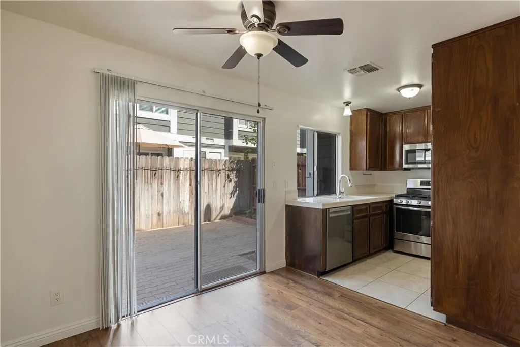 Additional image 7 of 824 N Pasadena Ave Unit 6, Azusa, CA 91702