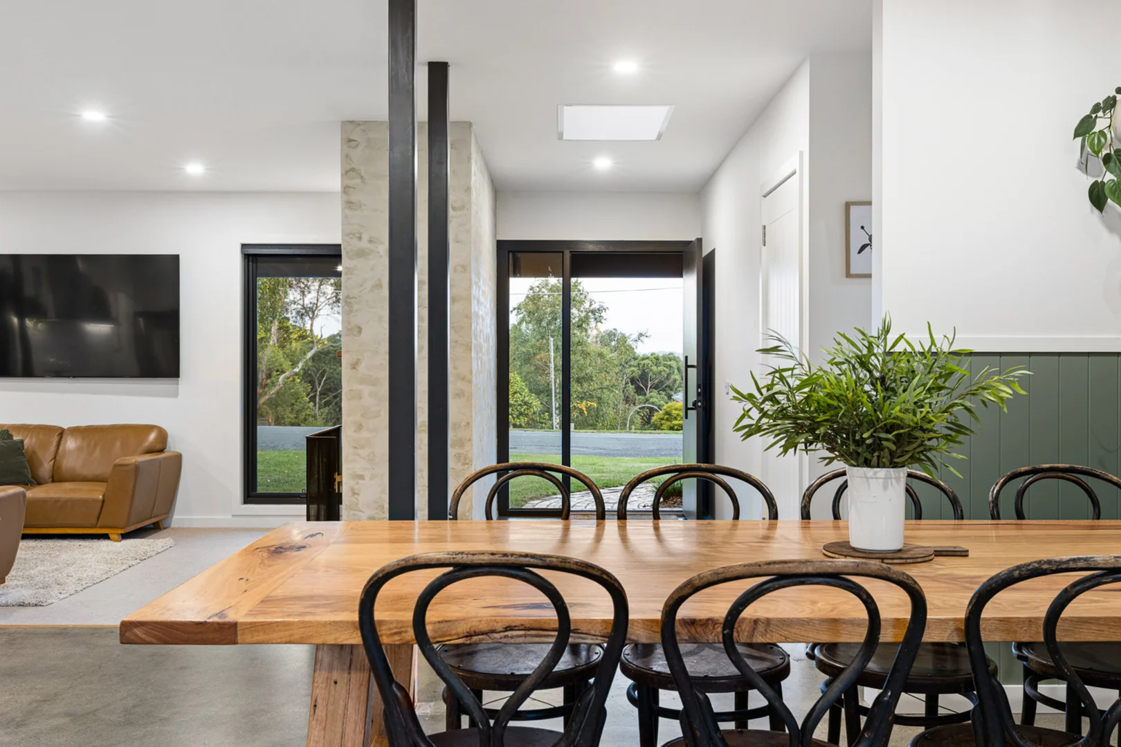 Additional image 9 of 209 Sim Street, Black Hill VIC 3350
