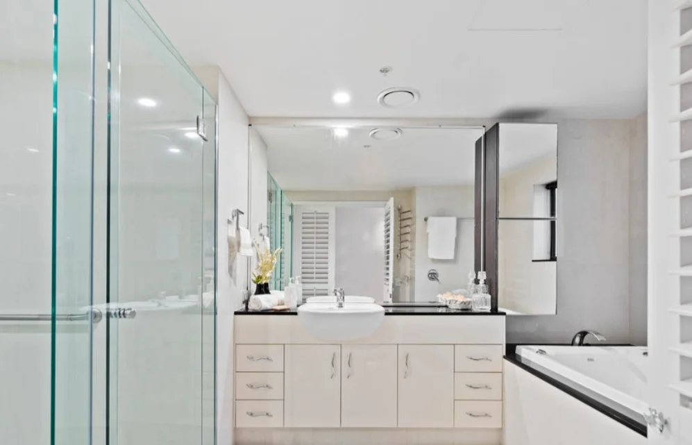 Additional image 12 of 1402/2865 Gold Coast Highway, Surfers Paradise QLD 4217