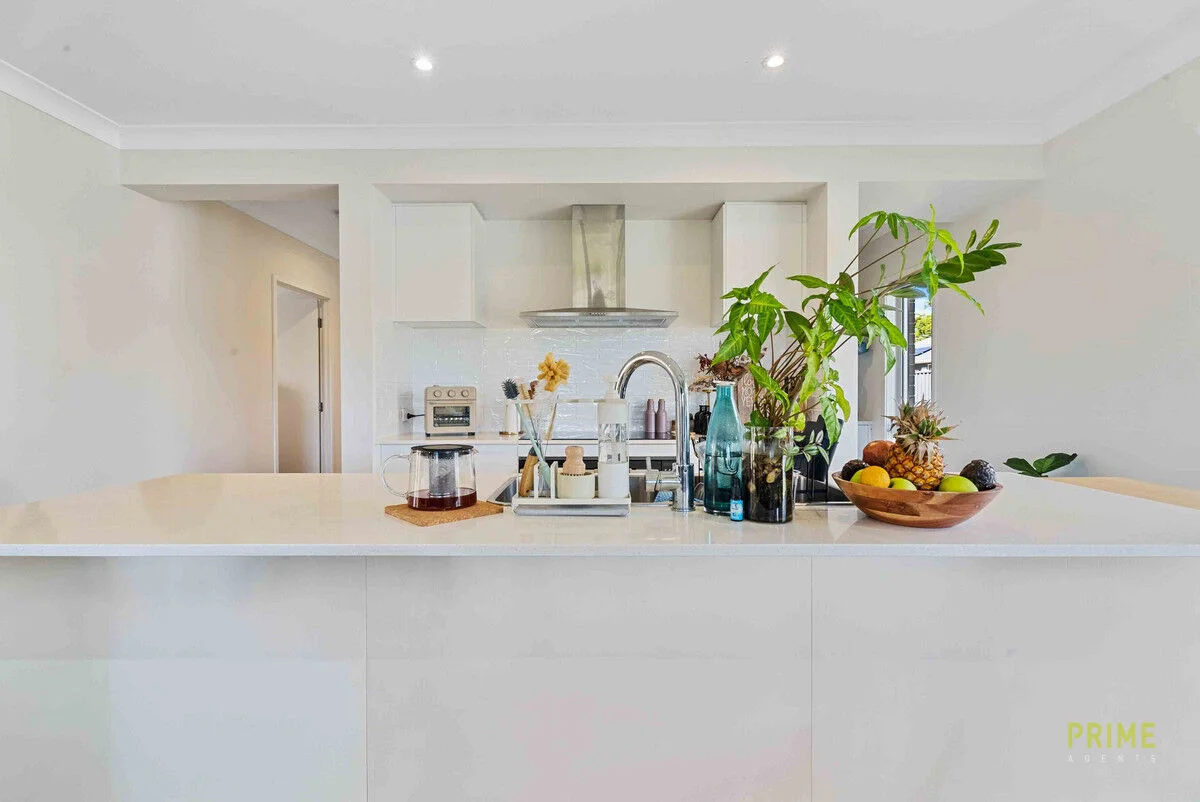 Additional image 3 of 35 Waugh Street, Urangan QLD 4655