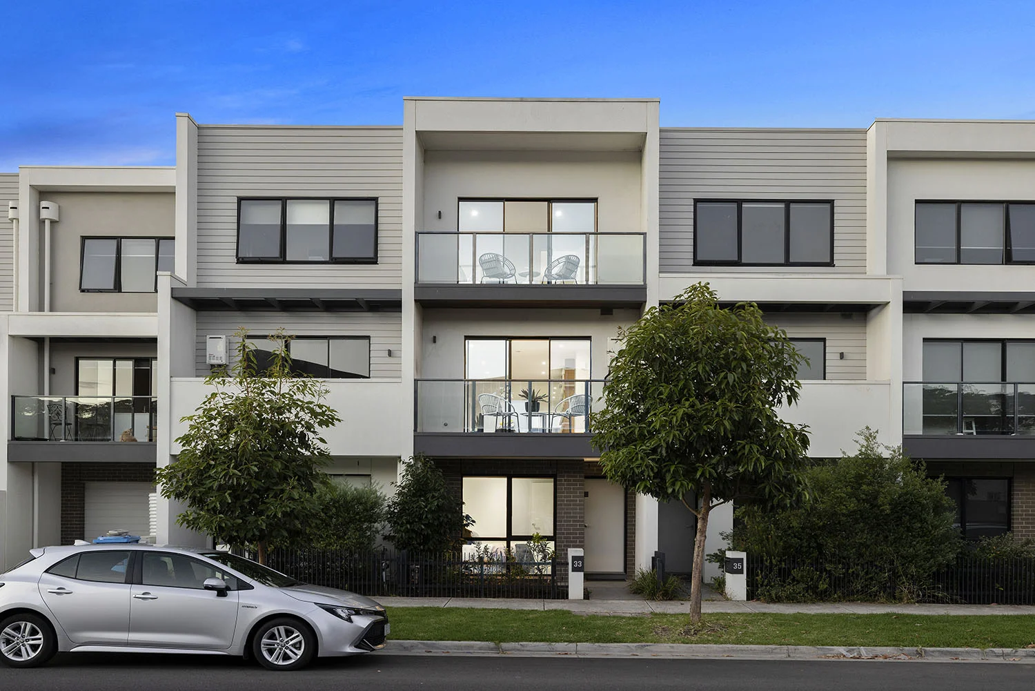 33 Charlton Avenue, Cheltenham VIC 3192