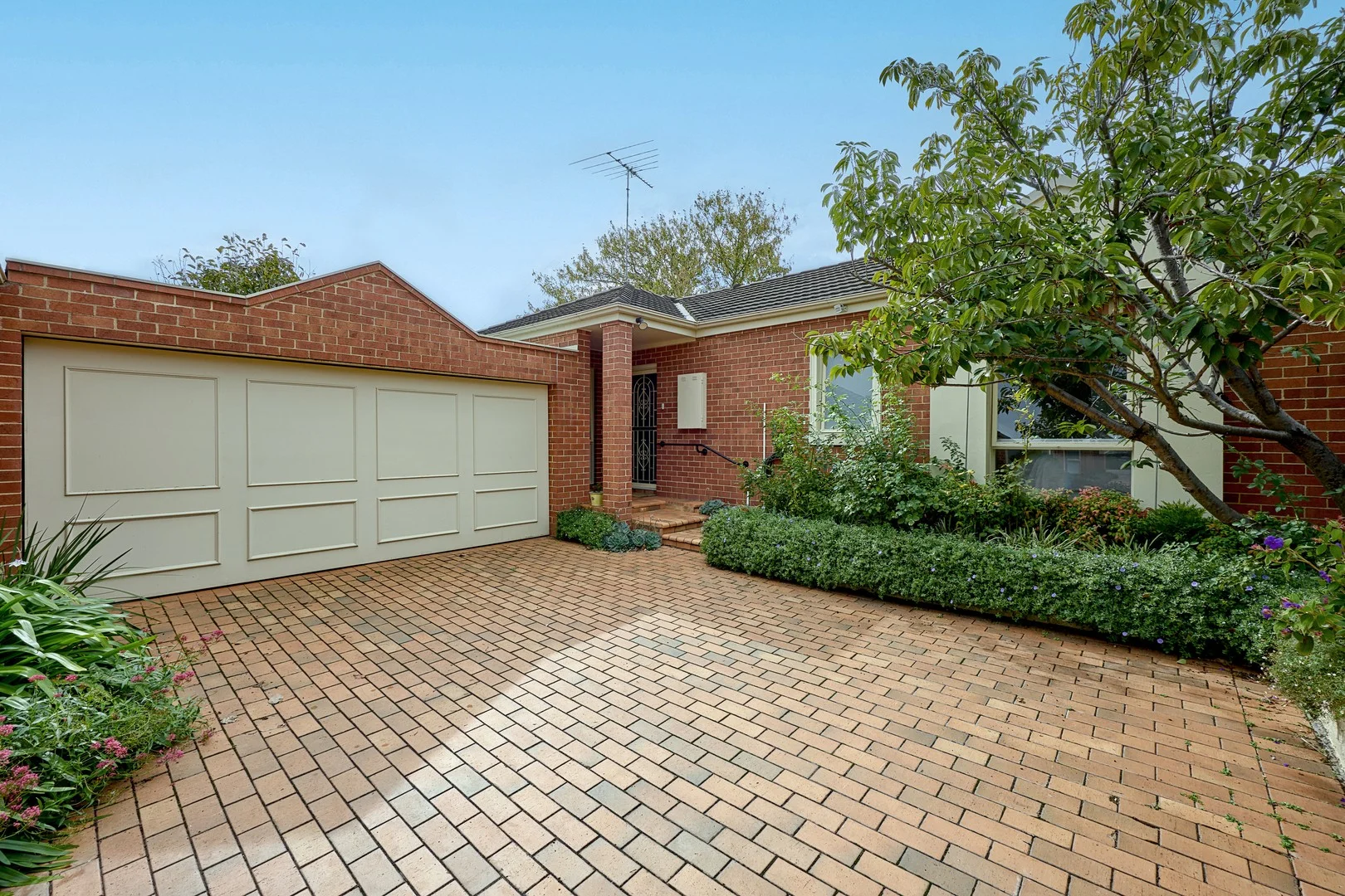 3/6 Glencairn Avenue, Camberwell VIC 3124