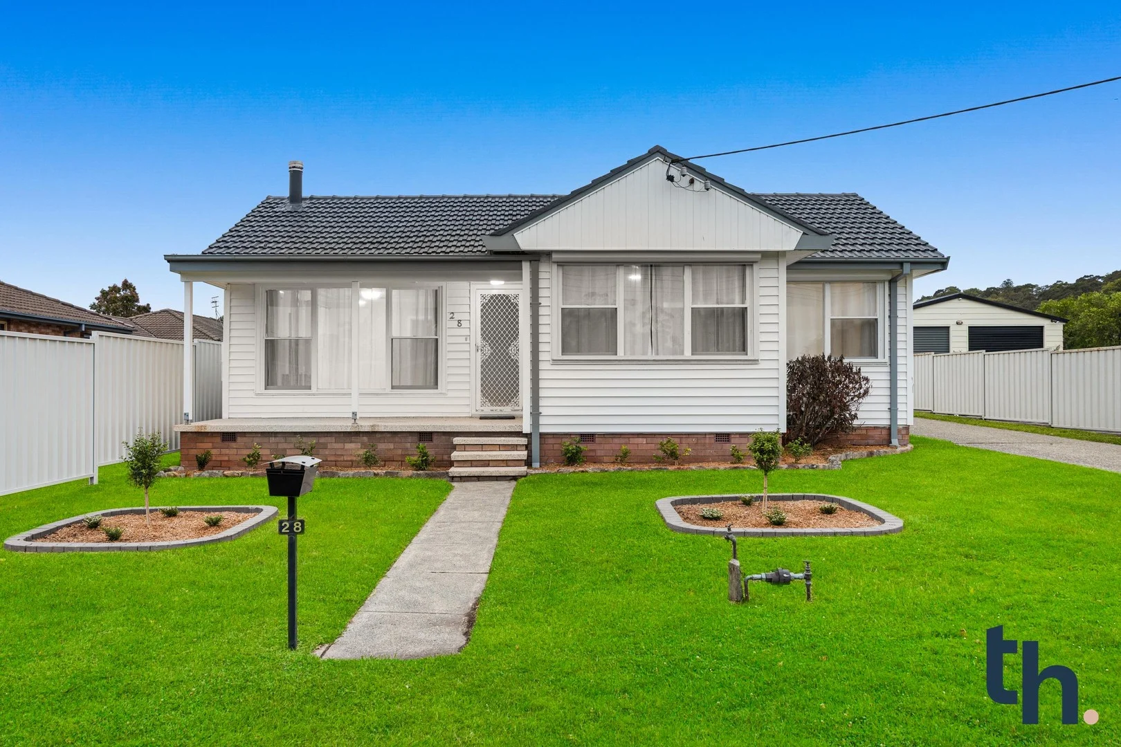 28 Nott Street, Warners Bay NSW 2282
