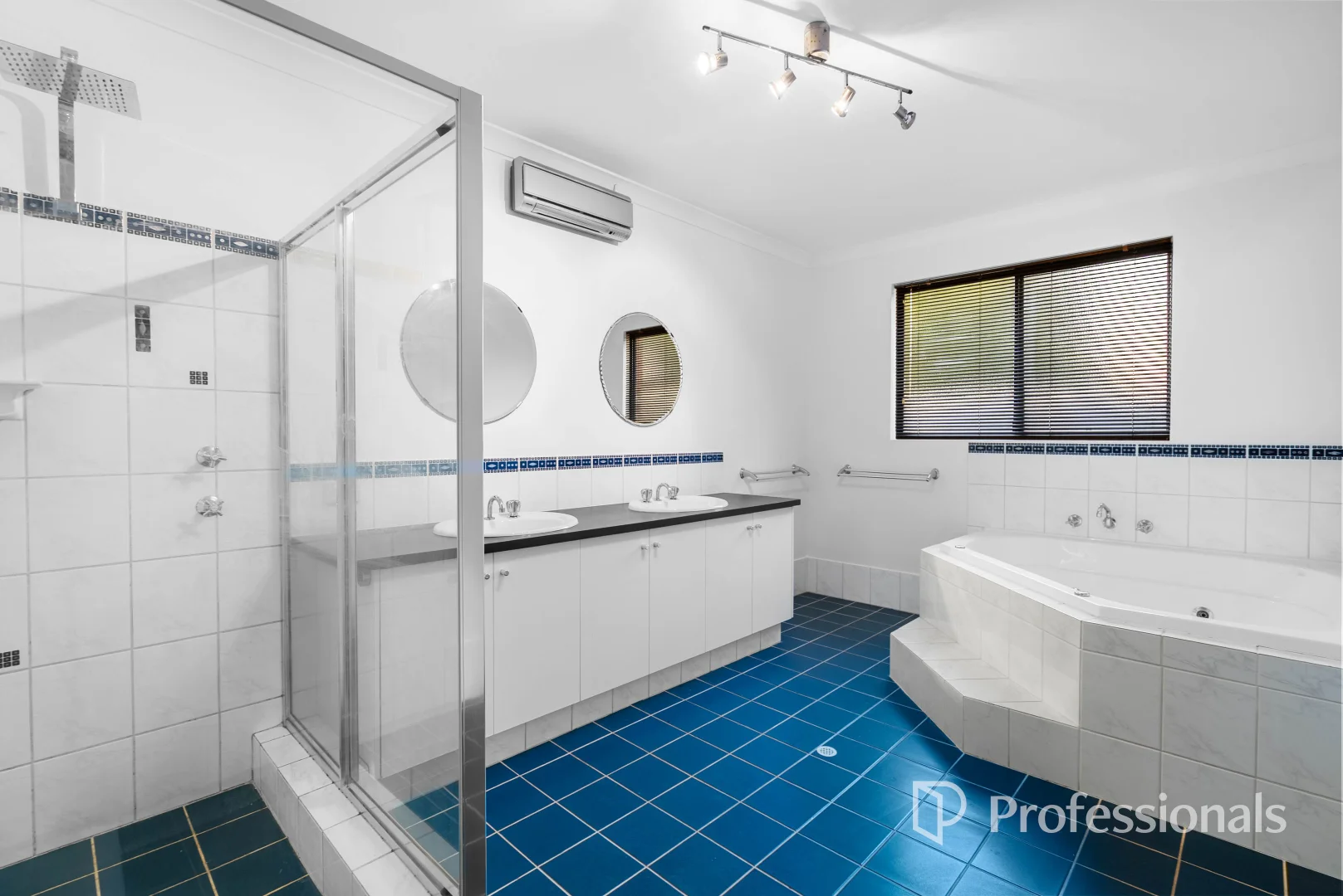 Additional image 18 of 6 Knutsford Crescent, Port Kennedy WA 6172