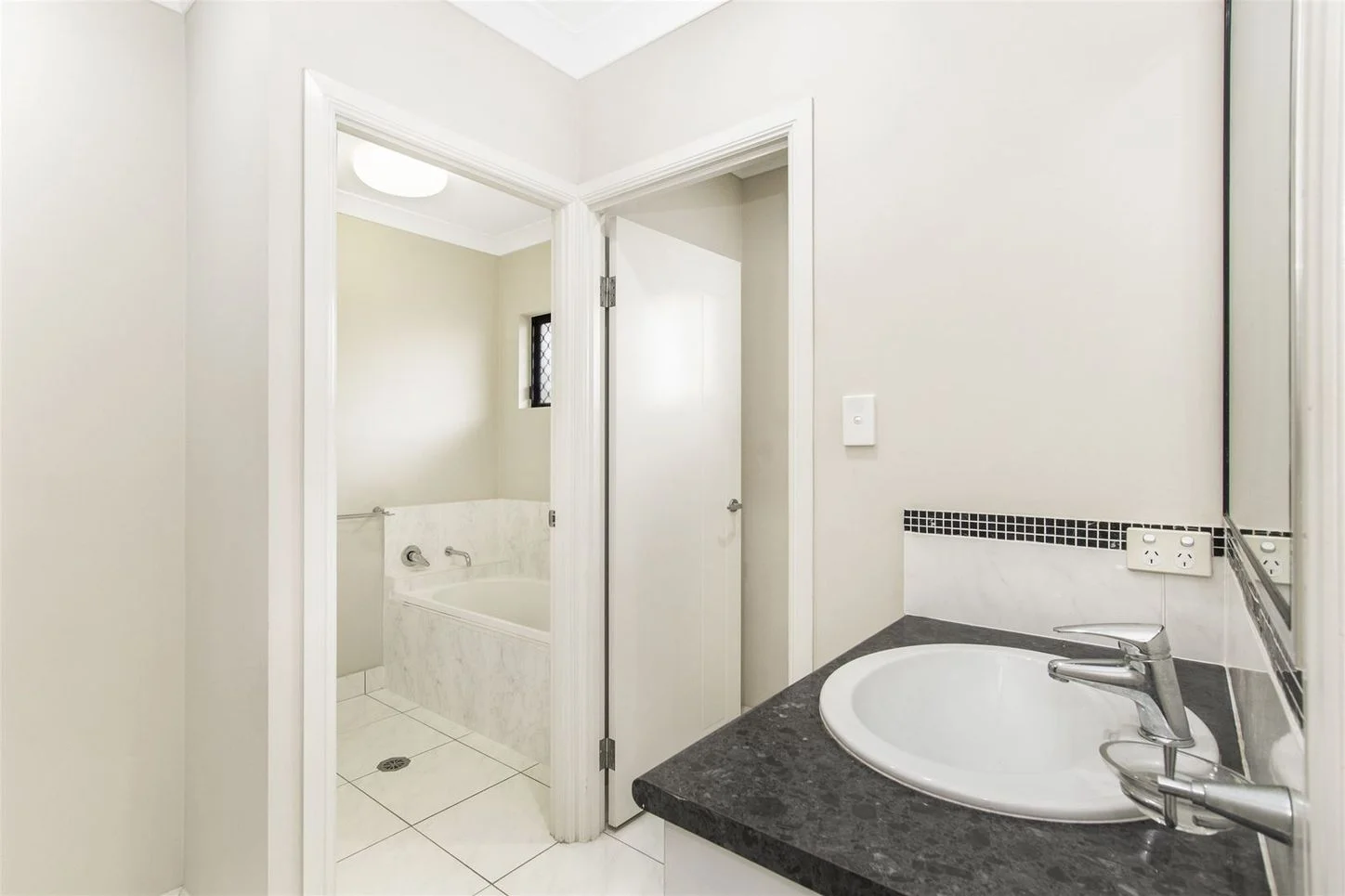 Additional image 8 of 34 Donostia Crescent, Bushland Beach QLD 4818