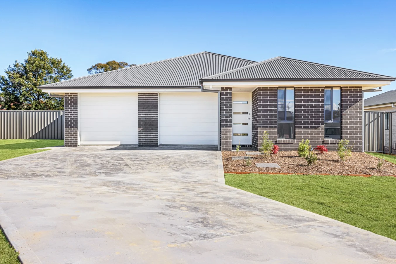 2/15 Jersey Close, Tamworth NSW 2340