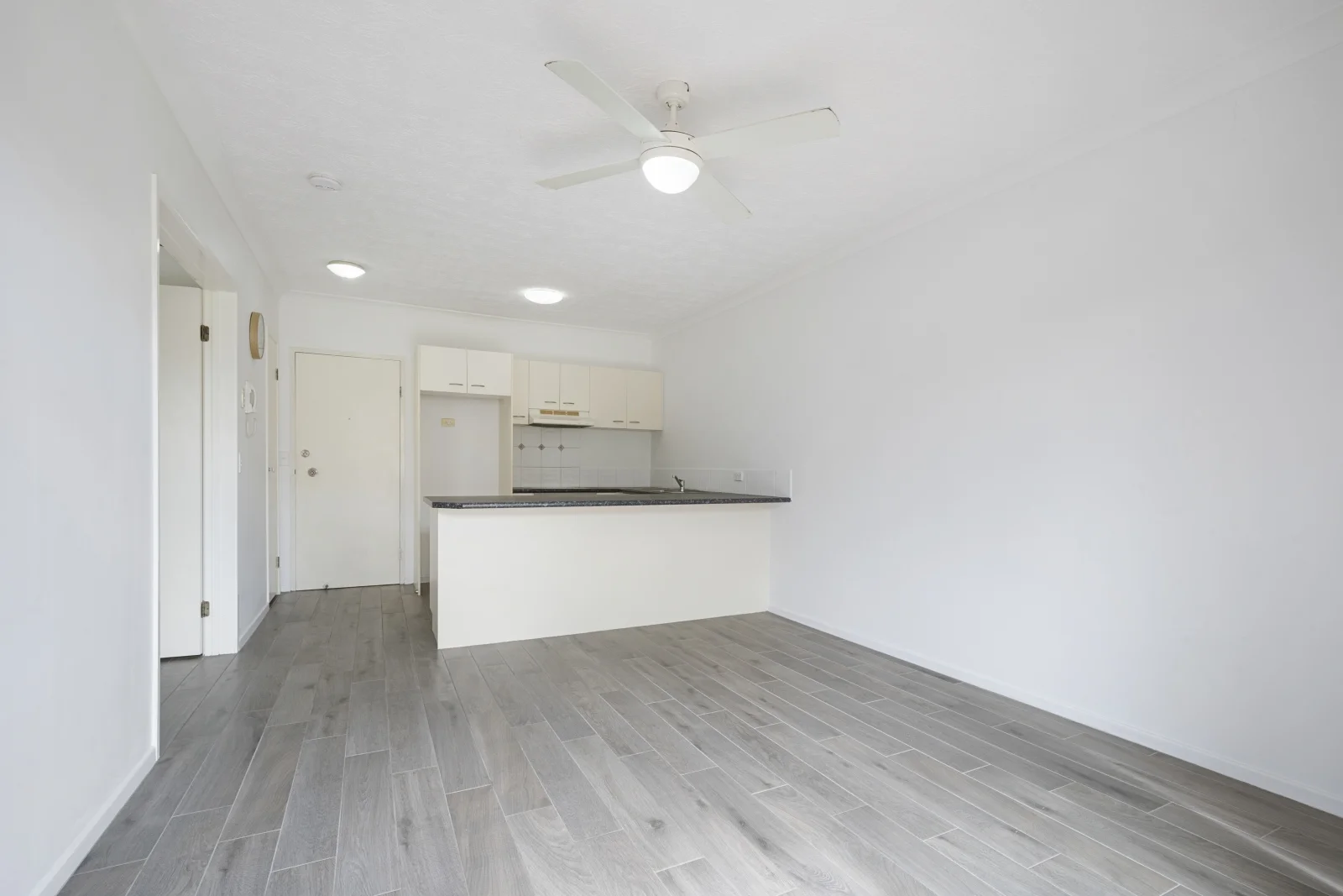 Additional image 7 of 12/15-19 Surf Street, Mermaid Beach QLD 4218