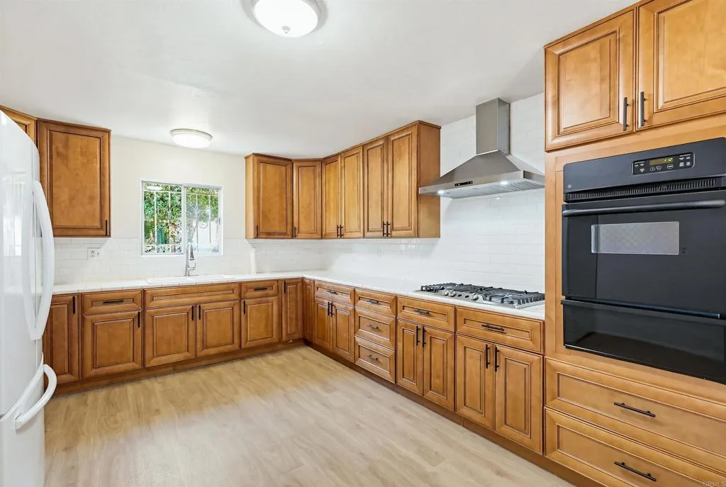 Additional image 15 of 7128 Jacmar Avenue, San Diego, CA 92114