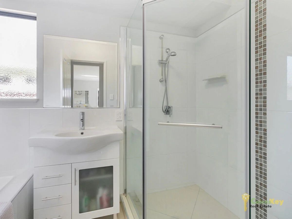 4 Gurrumbah Link, Smithfield QLD 4878 photo 2