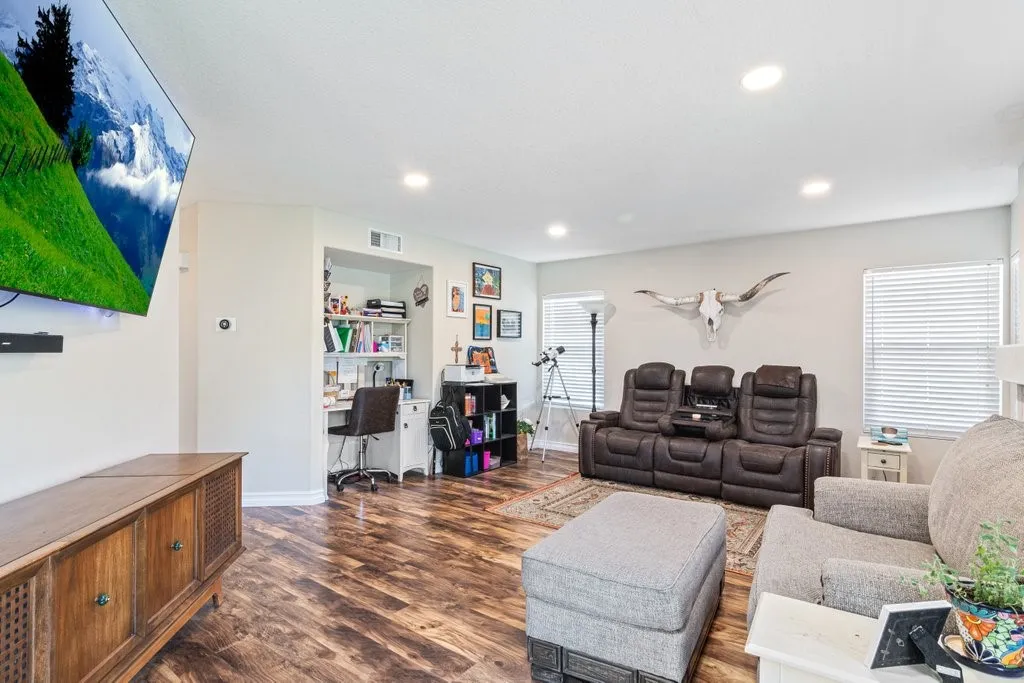 Additional image 71 of 8774 Morninglight Cir, Riverside, CA 92508