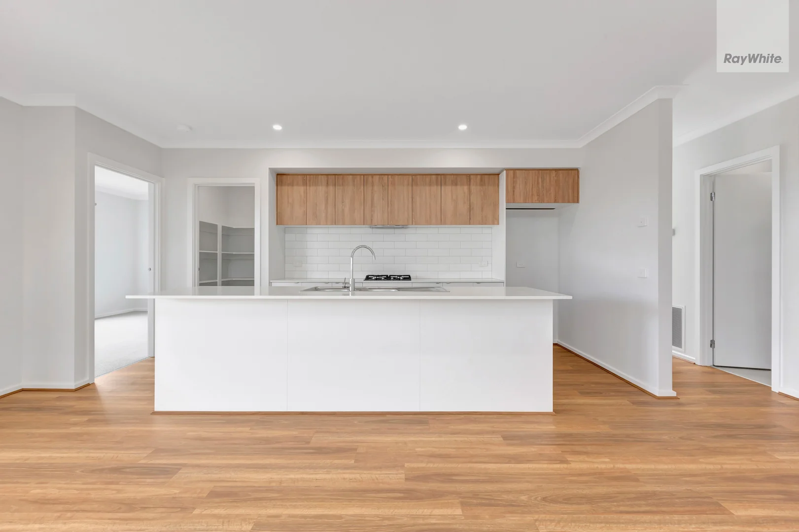 Additional image 4 of 21 Bluestar Grove, Thornhill Park VIC 3335