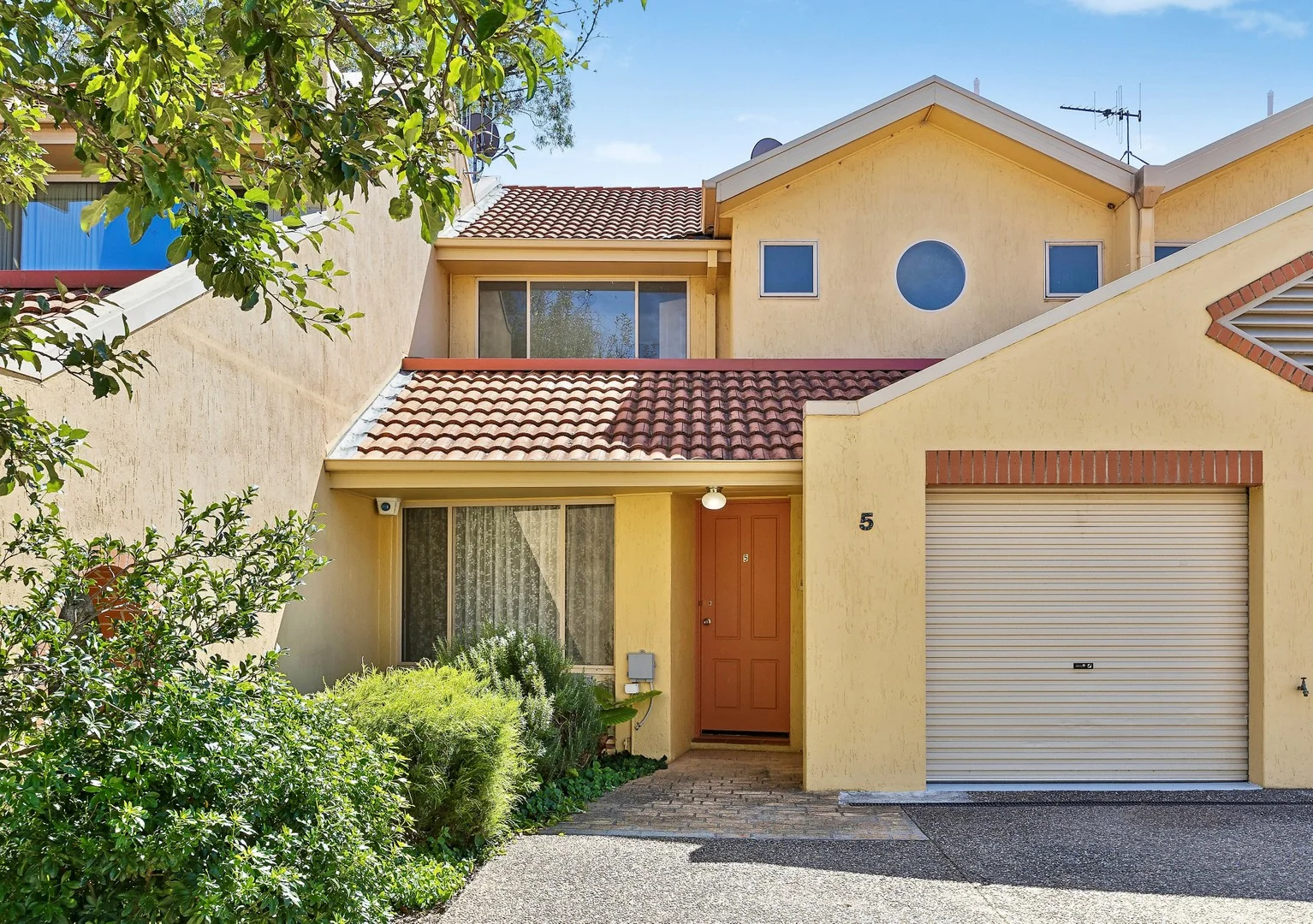 5/10 Federal Highway, Watson ACT 2602